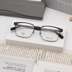 แว่นสายตา BOLON รุ่น BH7031 B01 Matte Black