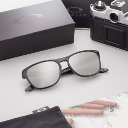 OAKLEY MANORBURN OO9479-09 Matte Black Polarized