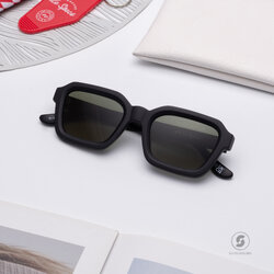 แว่นกันแดด Le Specs LSP2452377 IMPOSSIBLE Matte Black