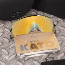 OAKLEY KATO OO9455M-02 Polished Black Prizm 24K