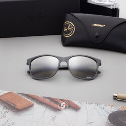 Ray-Ban RB4330CH 60175J Chromance Grey Mirror Silver Gradient Polarized