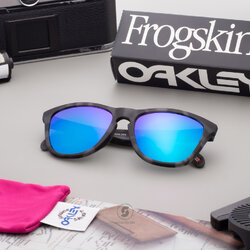 Oakley Frogskins OO9245-D8 Matte Black Prizm Sapphire Tortoise Polarized