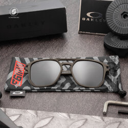 OAKLEY Latch Beta OO9436-10 MotoGP Prizm Black