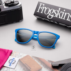 Oakley Frogskins LIMITED EDITION OO9245-C9 Hi Res Polished Sapphire