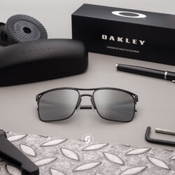 Oakley HOLBROOK TI OO6048-02 Satin Black Prizm Black Polarized