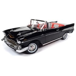 พรีออเดอร์ โมเดลรถ โมเดลรถยนต์ James Bond 1957 Chevrolet Bel Air Convertible 1:18