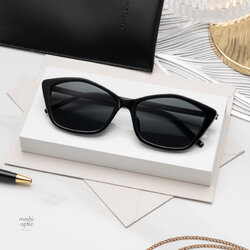 แว่นกันแดด YVES SAINT LAURENT SL 775F 001
