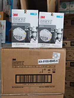 3M 8210 N95 หน้ากากป้องกันฝุ่นละอองมาตรฐาน N95 (20ชิ้น/1กล่อง)