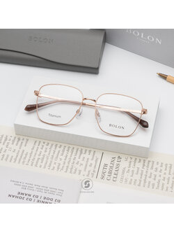 แว่นสายตา BOLON รุ่น Montreal BA7023 B30 Rose Gold