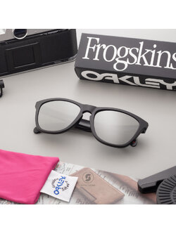 Oakley Frogskin OO9245-87 Polarized Prizm Matte Black