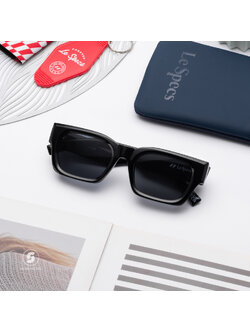 แว่นกันแดด Le Specs LSP2452309 SHMOOD Black