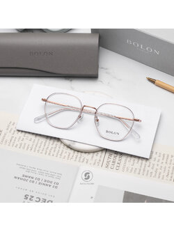 แว่นสายตา BOLON รุ่น BJ6112 B93 Transparent Rose Gold