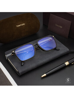 กรอบแว่น TOM FORD TF5696 052