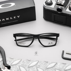 Oakley Chamfer Squared OX8143-01 Satin Black