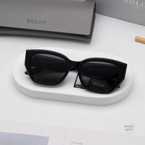 แว่นกันแดด BOLON รุ่น BL3209 Petra C10 Shiny Black