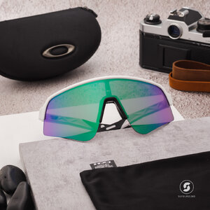 OAKLEY OO9465-04 Sutro Lite Sweep Matte White