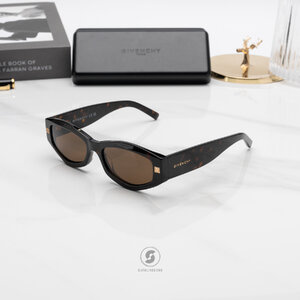 แว่นกันแดด Givenchy GV40062I 52J
