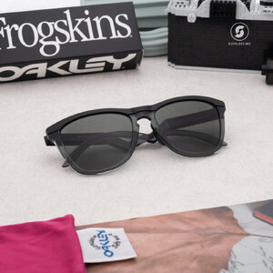 OAKLEY Frogskins Hybrid OO9289-07 Matte Black Prizm Grey