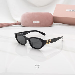 แว่นกันแดด Miu Miu MUA03SF 16K08Z