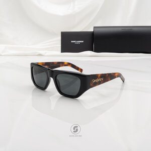 แว่นกันแดด YVES SAINT LAURENT SL740 004