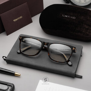 กรอบแว่น TOM FORD FT5662-F-B 052
