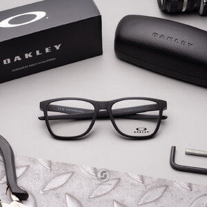 Oakley Centerboard(A) OX8163F-01 Satin Black