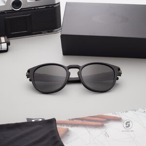 OAKLEY LATCH(A) OO9349-19 MATTE BLACK PRIZM GREY