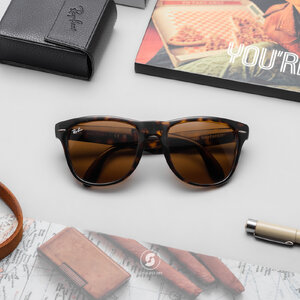 RayBan Wayfarer Folding RB4105 710
