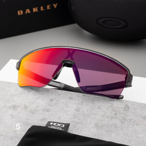 Oakley Corridor SQ OO9415-03 Matte Grey Smoke Prizm Road