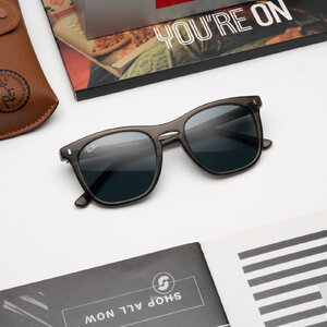 RayBan RB2210F 6765R5 Transparent Brown