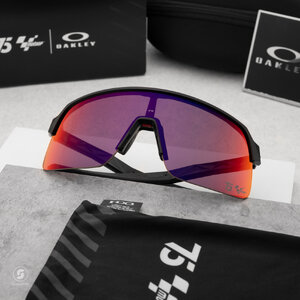 OAKLEY OO9463A-62 Sutro Lite(A) Moto GP Collection Matte Black Prizm Road