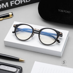 กรอบแว่น TOM FORD TF5784DB 001