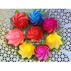 ดอกบัวณริษาเหรียญโปรยทาน