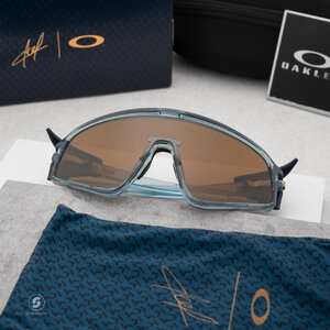 OAKLEY LATCH PANEL OO9404-08 Transparent Stonewash Prizm Tungsten