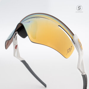 OAKLEY QNTM KATO OO9481D-07 Polished White Prizm 24K