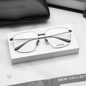 แว่นสายตา Balenciaga BB0414O 001