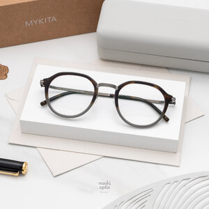 แว่นสายตา MYKITA HALVAR A93 Graphite Santiago Gradient