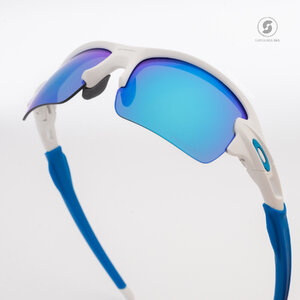 Oakley OJ9005-16 Flak XS Matte White Prizm Sapphire