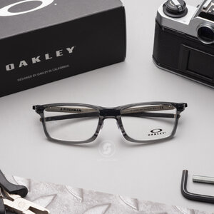 Oakley OX8096-06 PITCHMAN GREY SMOKE Clear