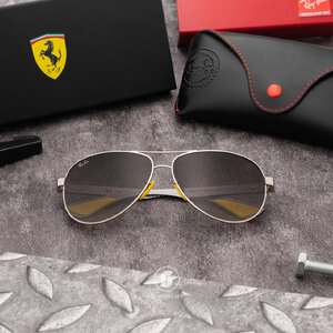 Ray-Ban RB8331M F08311 Ferrari Collection Silver Gradient