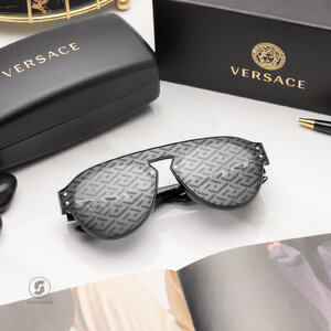 แว่นกันแดด Versace La Greca VE4420 GB1/AL