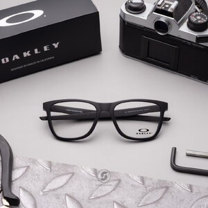 Oakley Centerboard OX8163-01 Satin Black