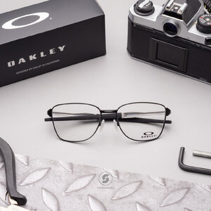 Oakley Dagger Board OX3005-01 Satin Black