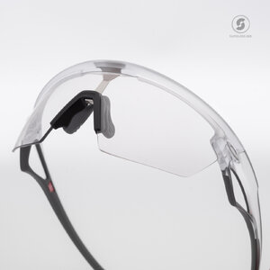 OAKLEY Sphaera OO9403-07 Matte Clear Iridium Photochromic