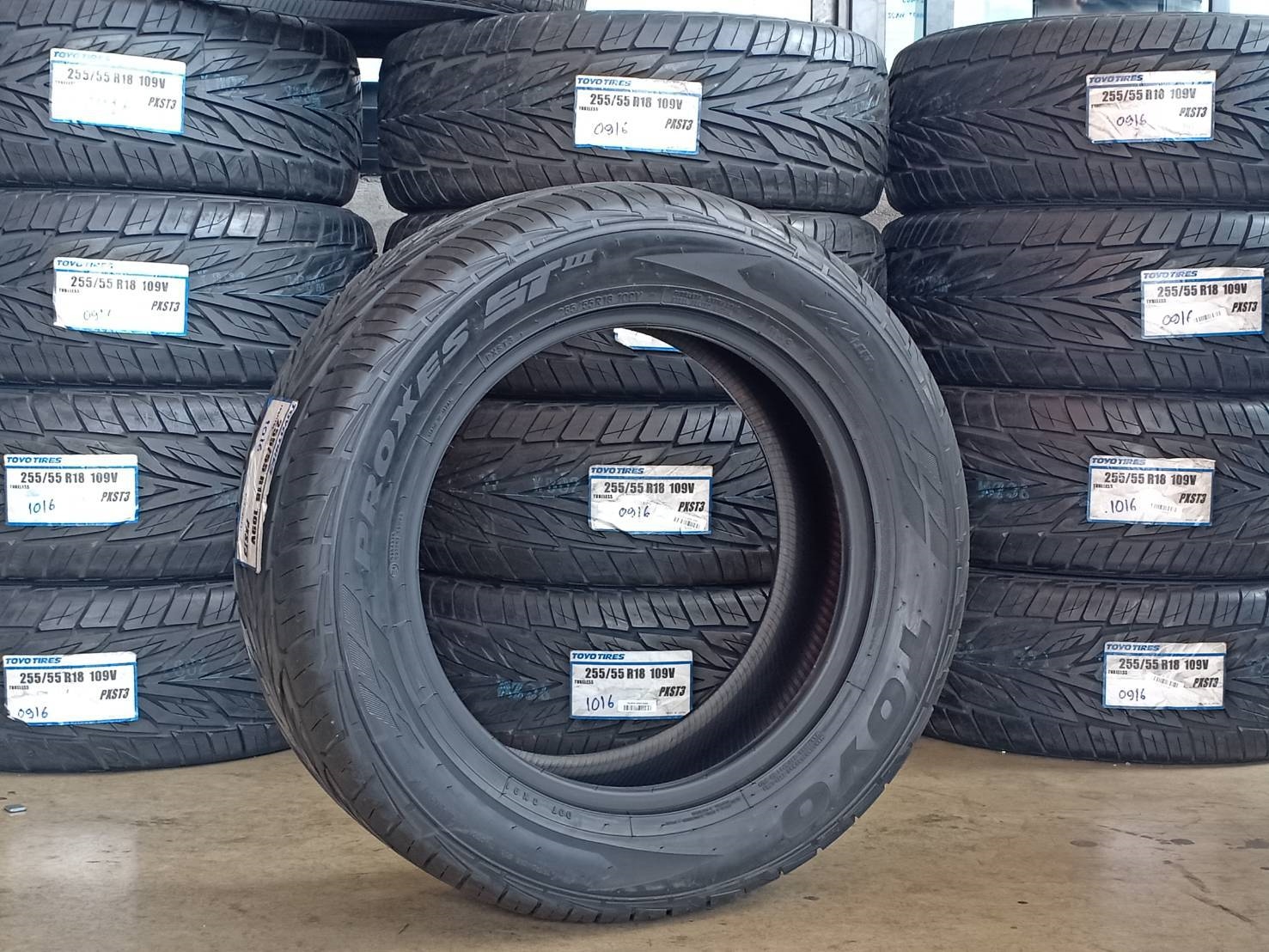 ยางใหม่ TOYO ST3 255/55-18 เส้น 2250 ปกติ 7500