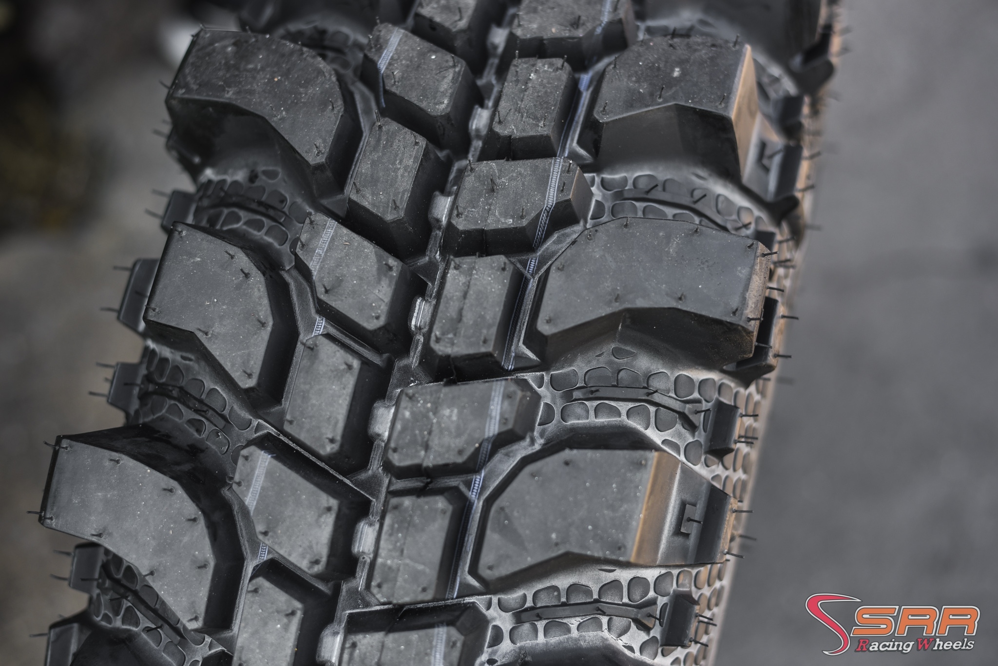 ยอด GT ดอกมัด 35นิ้ว ขอบ16