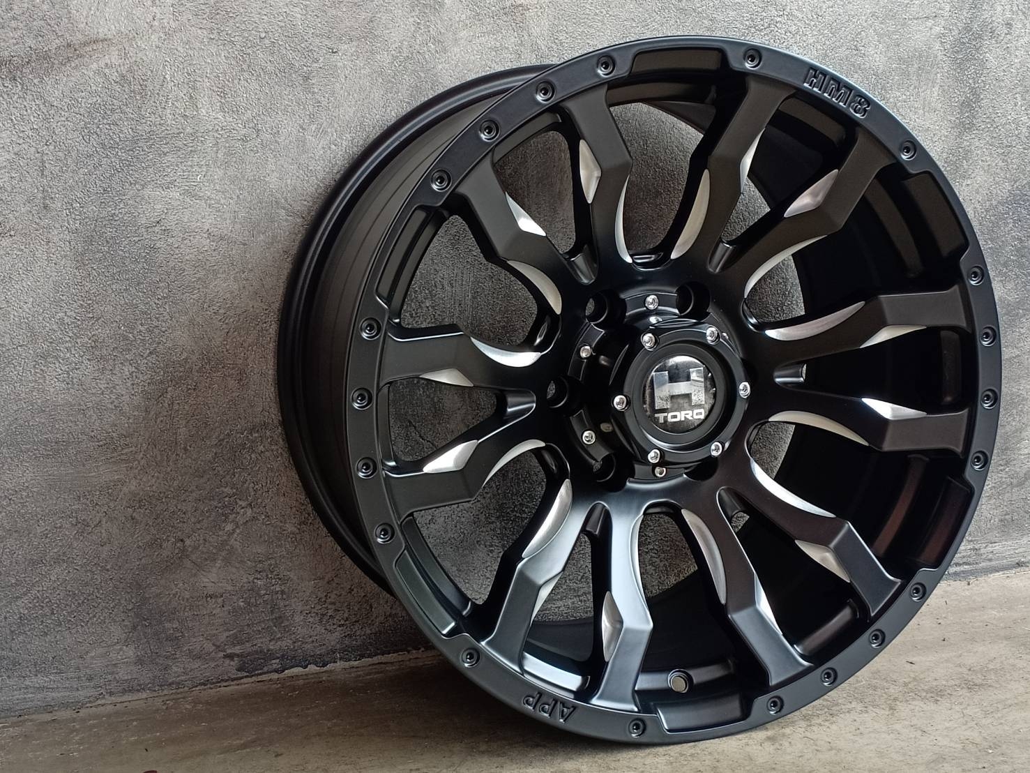 HM8 18X9.5 6X139.7 ET+20 106.1 MBS