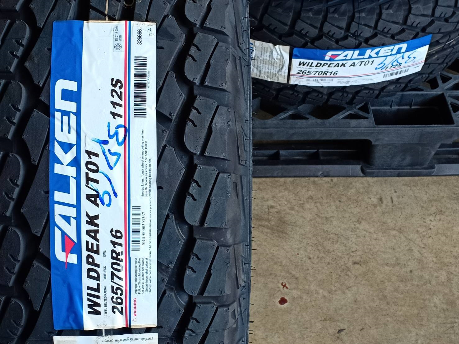 FALKEN 265/70R16 WILDPEAK A/T01 112S (ตัวหนังสือขาว) MADE IN THAILAND