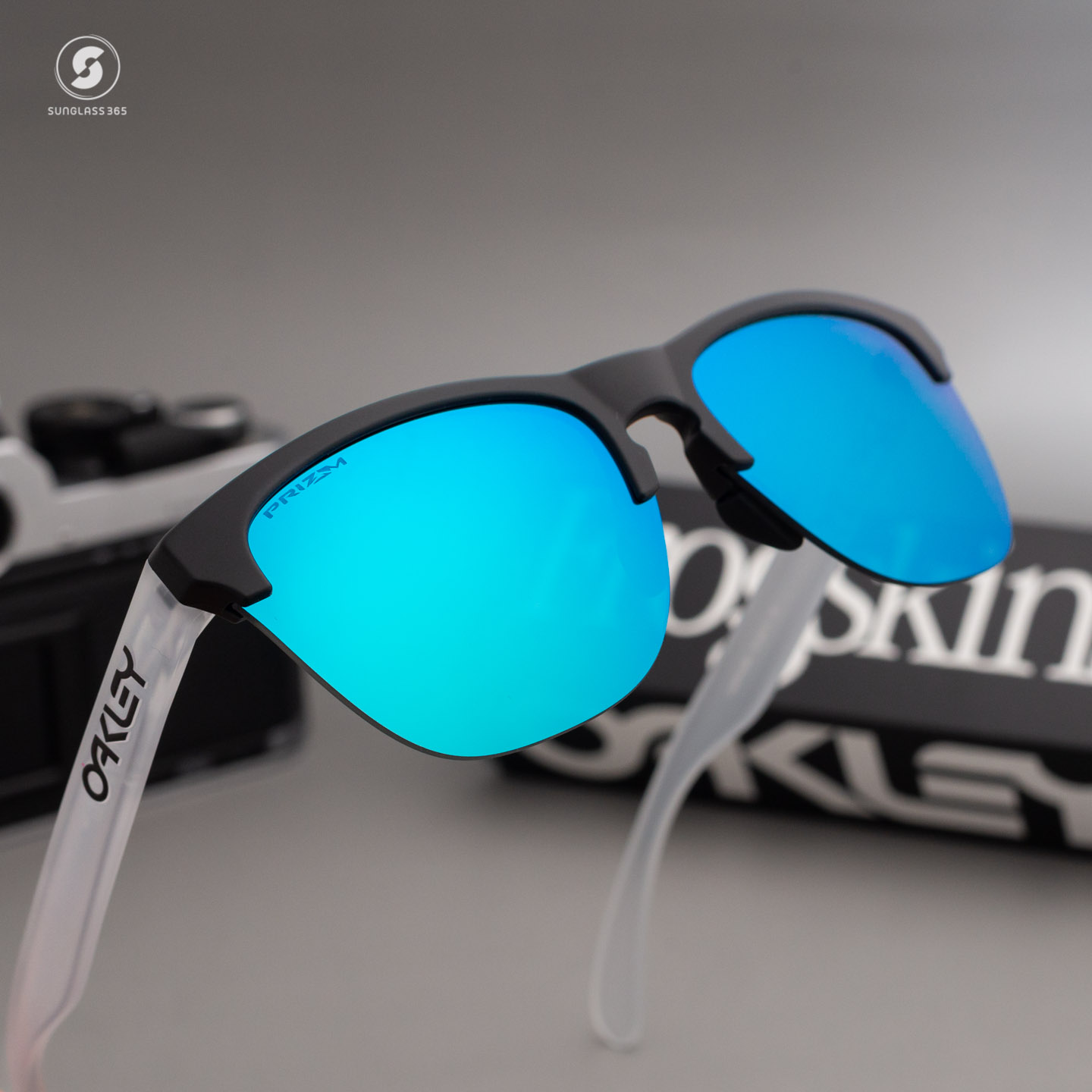 OAKLEY OO9374-02 Frogskins Lite Matte Black Prizm Sapphire