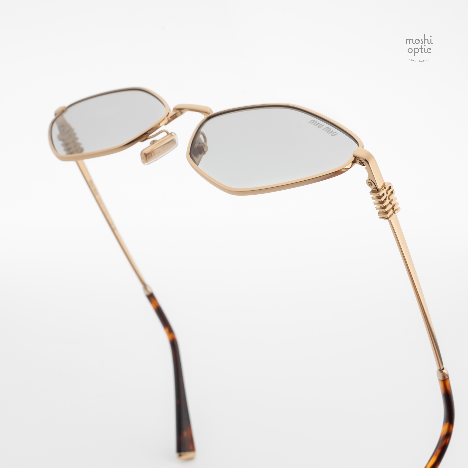 แว่นกันแดด Miu Miu MU56ZS ZVN50K